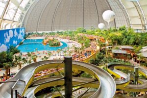 03TI_WATERSLIDE_RGB Tropical Island